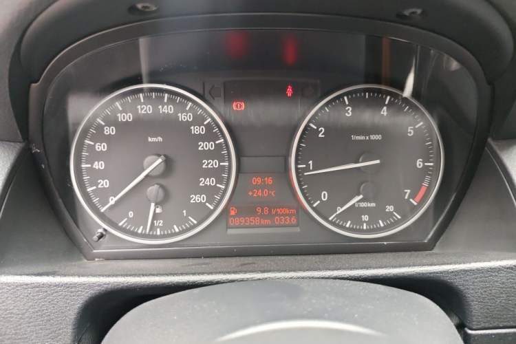 Used BMW X1 2013 sDrive18i manual model Instrument Cluster