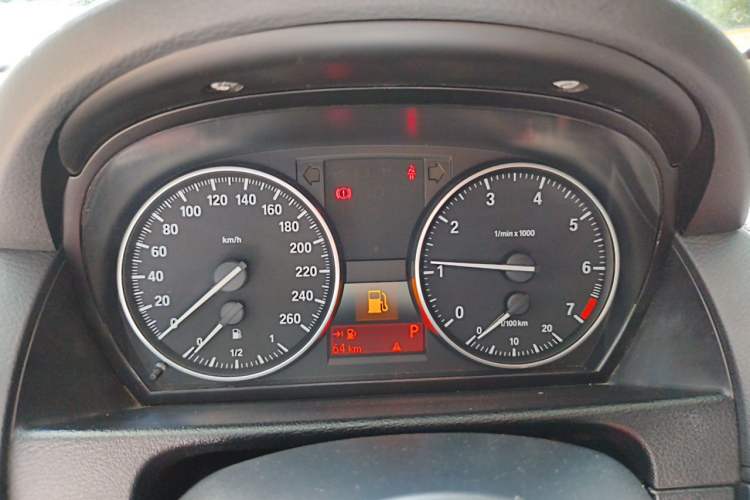 Used BMW X1 2013 sDrive20i Sports Design Package Instrument Cluster