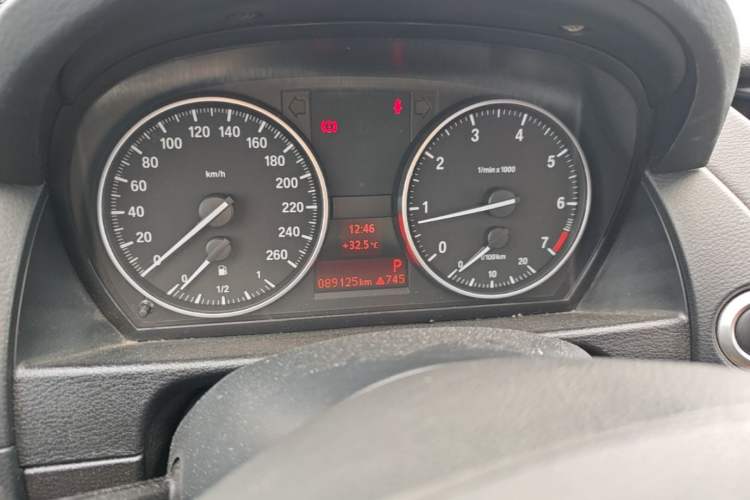 Used BMW X1 2013 sDrive18i Fashion Model Instrument Cluster