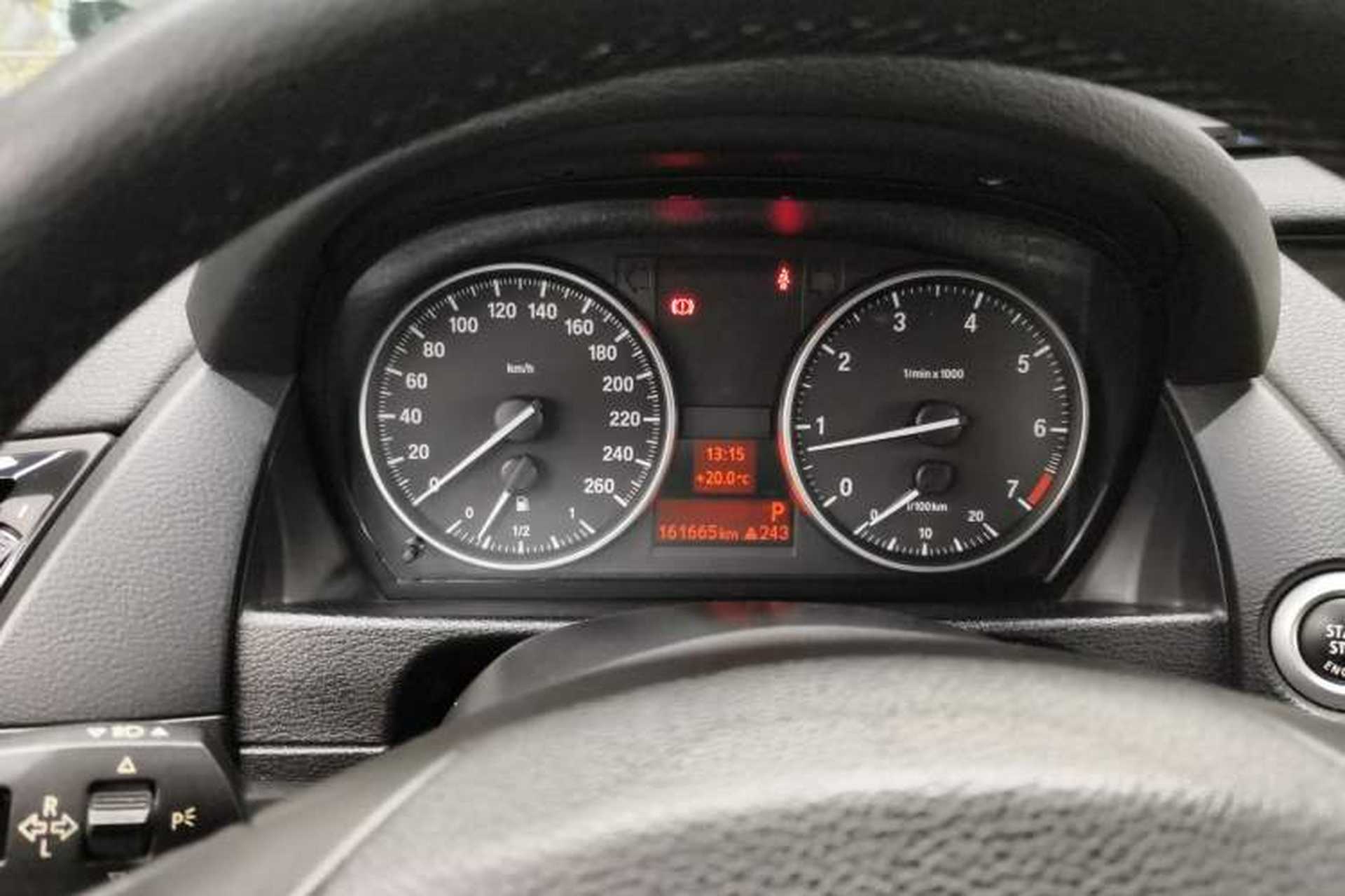 Used BMW X1 2013 sDrive18i Fashion Model Instrument Cluster