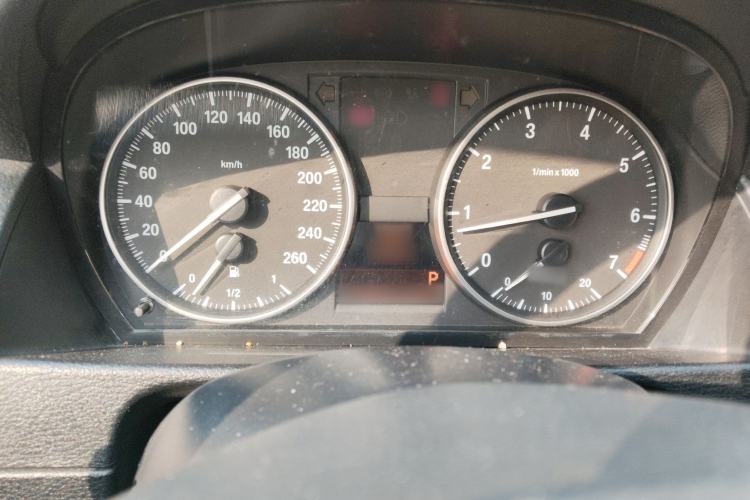 Used BMW X1 2013 sDrive18i Fashion Model Instrument Cluster
