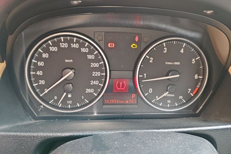 Used BMW X1 2013 sDrive18i Leading Model Instrument Cluster