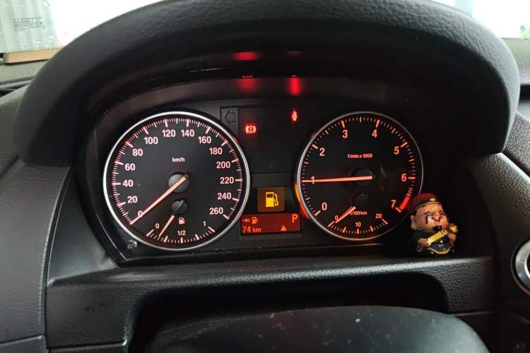 Used BMW X1 2013 sDrive18i Fashion Model Instrument Cluster