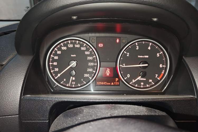 Used BMW X1 2013 sDrive18i Fashion Model Instrument Cluster