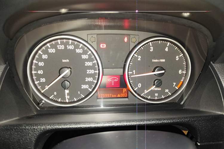 Used BMW X1 2013 sDrive18i Fashion Model Instrument Cluster
