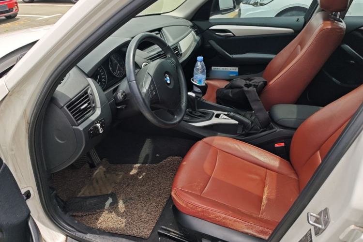 Used BMW X1 2013 sDrive18i Fashion Model Left Front Seat