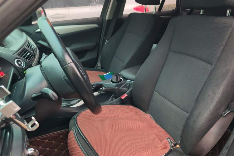 Used BMW X1 2013 sDrive18i Fashion Model Left Front Seat