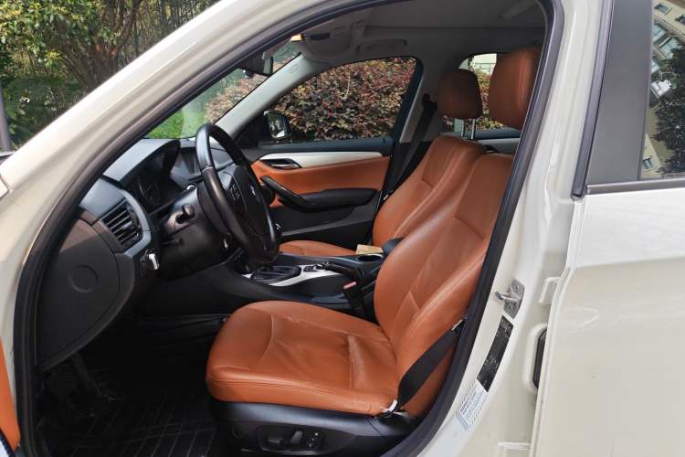 Used BMW X1 2013 sDrive18i Fashion Model Left Front Seat