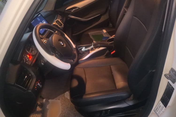 Used BMW X1 2013 sDrive18i Fashion Model Left Front Seat