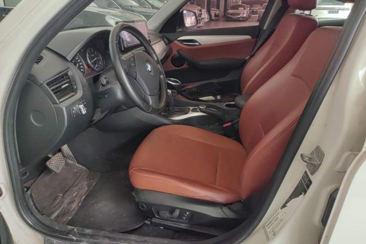 Used BMW X1 2013 sDrive18i Fashion Model Left Front Seat