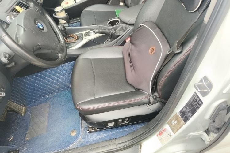 Used BMW X1 2013 sDrive18i Fashion Model Left Front Seat