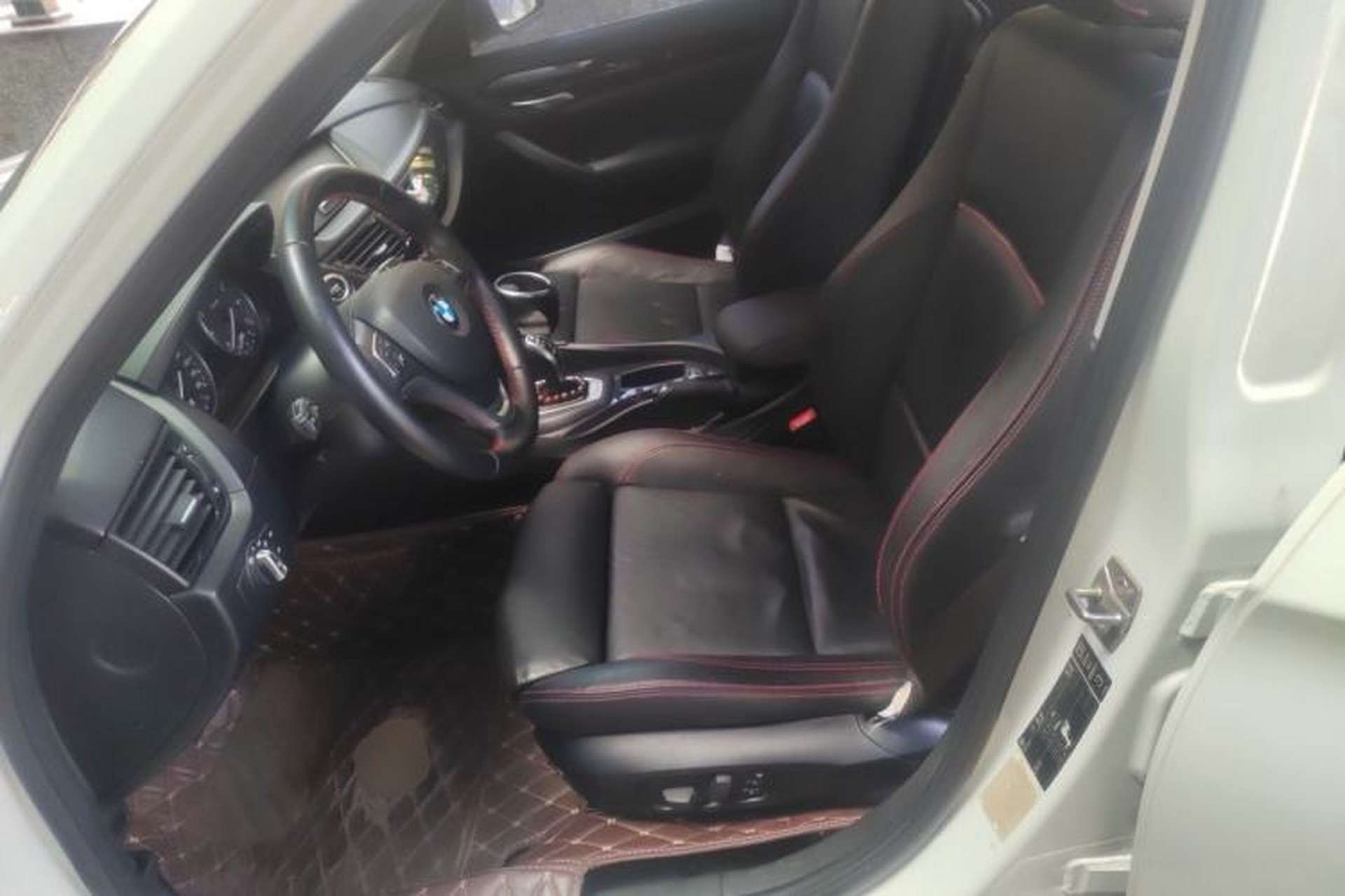 Used BMW X1 2013 sDrive20i Sports Design Package Left Front Seat