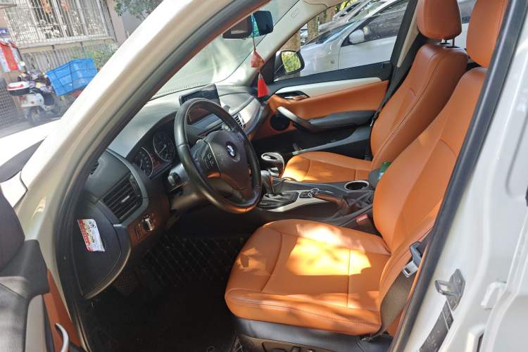 Used BMW X1 2013 sDrive18i Fashion Model Left Front Seat