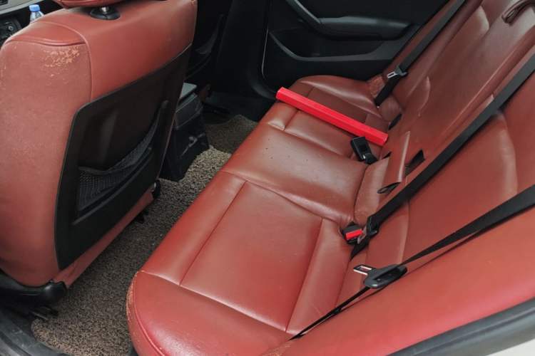 Used BMW X1 2013 sDrive18i Fashion Model Left Rear Seat