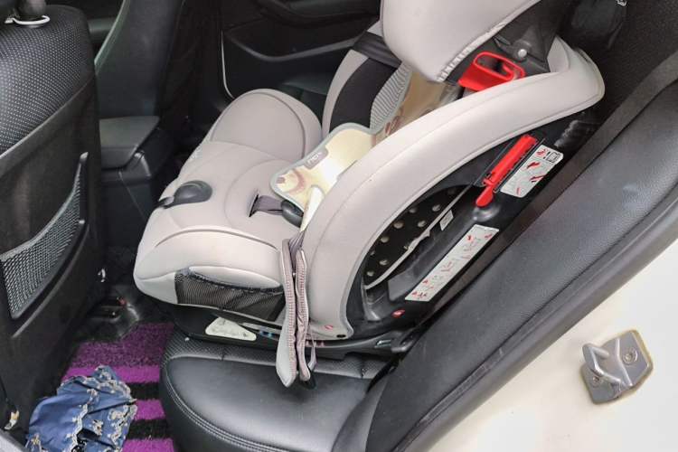 Used BMW X1 2013 sDrive18i Fashion Model Left Rear Seat