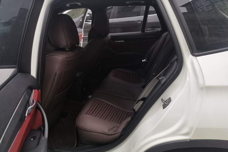 Used BMW X1 2013 sDrive18i Fashion Model Left Rear Seat