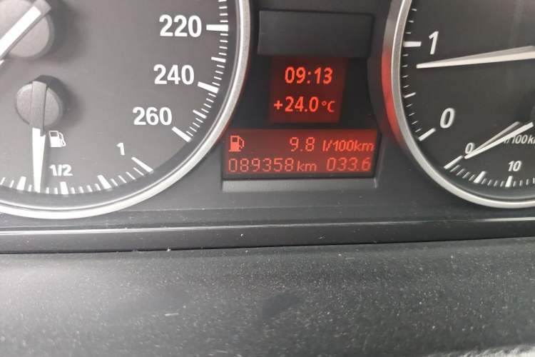 Used BMW X1 2013 sDrive18i manual model Odometer Close Up