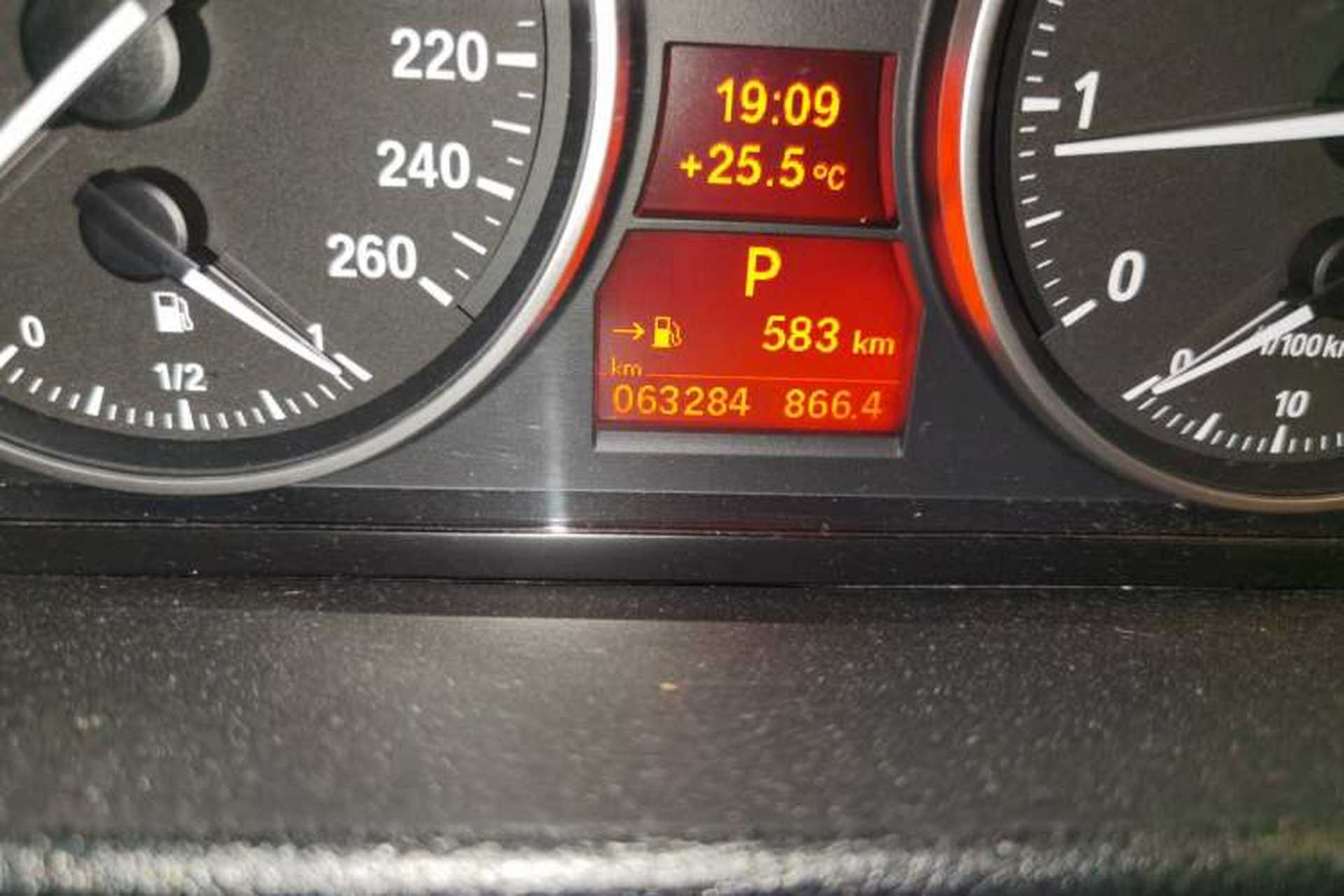 Used BMW X1 2013 sDrive18i Sport Design Package Odometer Close Up