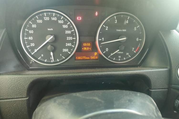 Used BMW X1 2013 sDrive18i Fashion Model Odometer Close Up