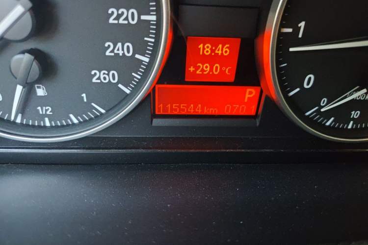 Used BMW X1 2013 sDrive18i Leading Model Odometer Close Up
