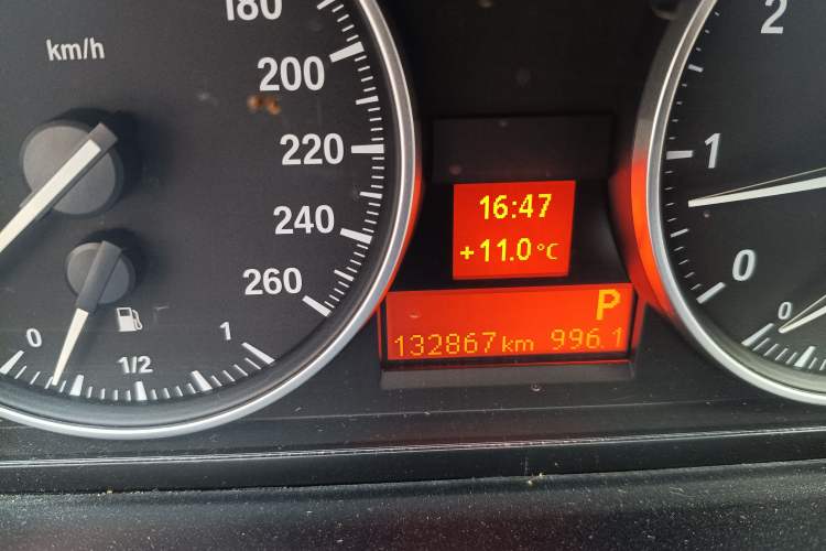Used BMW X1 2013 sDrive18i Fashion Model Odometer Close Up