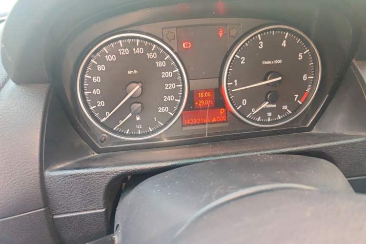 Used BMW X1 2013 sDrive18i Fashion Model Odometer Close Up