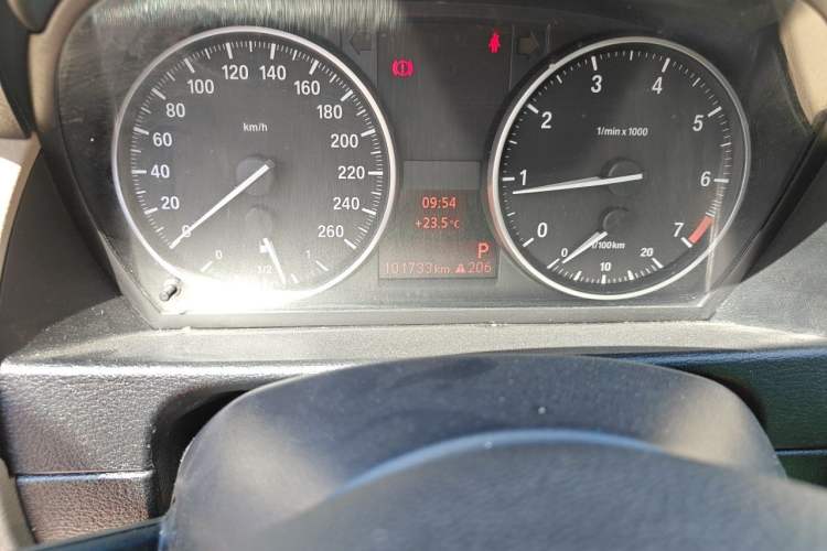 Used BMW X1 2013 sDrive18i Leading Model Odometer Close Up