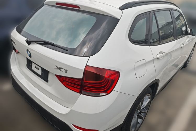 Used BMW X1 2013 sDrive18i Sport Design Package Rear Right 45 Deg