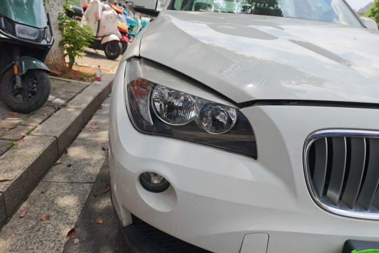 Used BMW X1 2013 sDrive18i Fashion Model Right Front Headlight