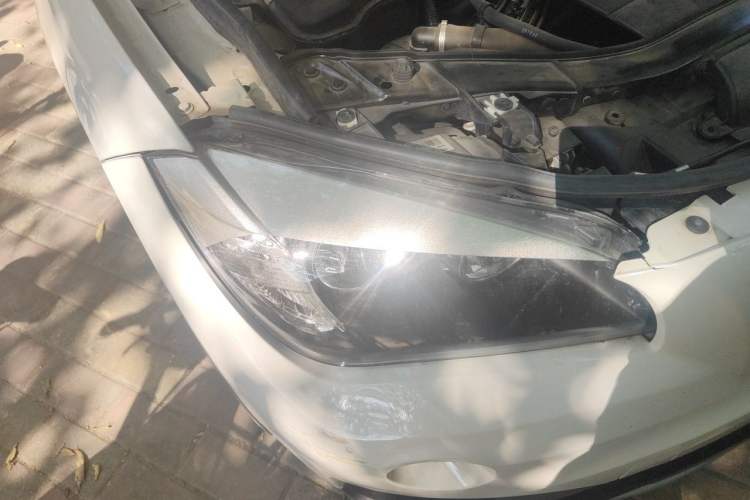 Used BMW X1 2013 sDrive18i Fashion Model Right Front Headlight