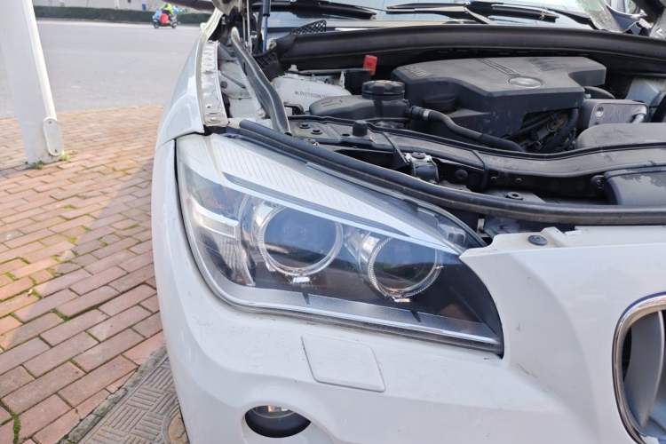 Used BMW X1 2013 xDrive20i X Design Package Right Front Headlight