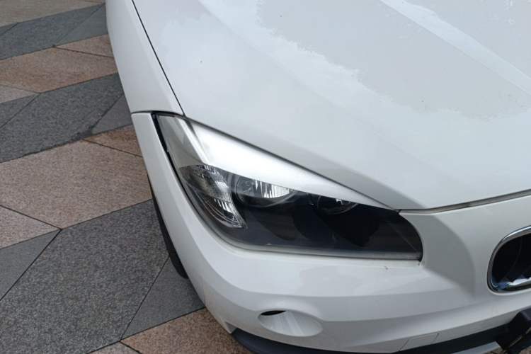 Used BMW X1 2013 sDrive18i Fashion Model Right Front Headlight