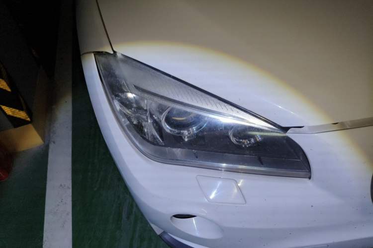 Used BMW X1 2013 xDrive20i X Design Package Right Front Headlight