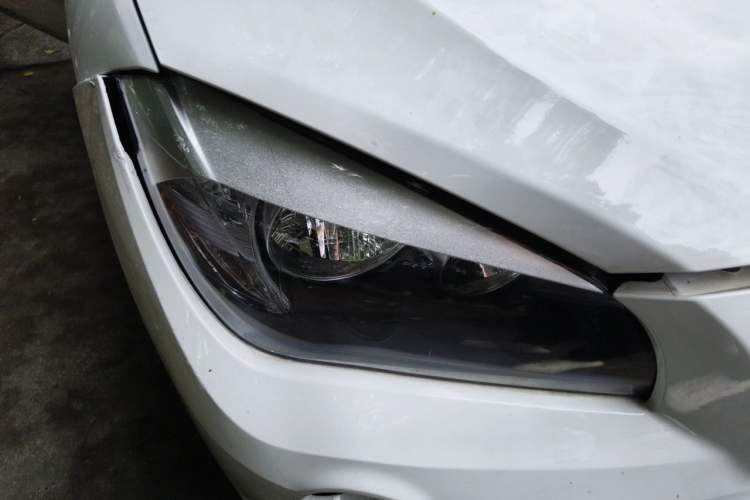 Used BMW X1 2013 sDrive18i Fashion Model Right Front Headlight