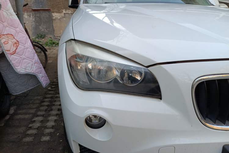 Used BMW X1 2013 sDrive18i Fashion Model Right Front Headlight