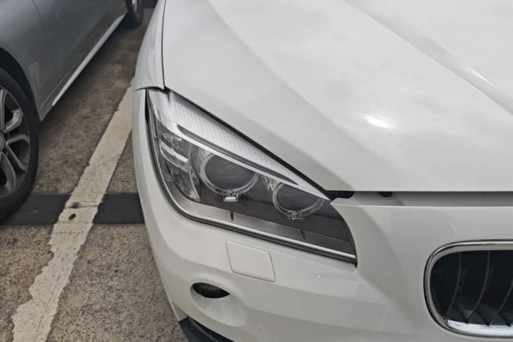 Used BMW X1 2013 sDrive18i Sport Design Package Right Front Headlight