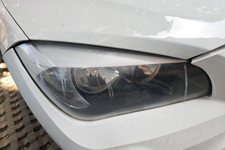 Used BMW X1 2013 sDrive18i Fashion Model Right Front Headlight