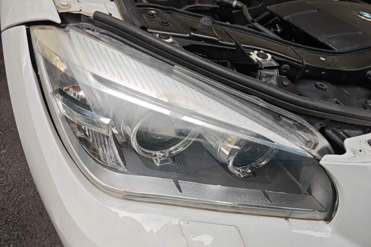 Used BMW X1 2013 sDrive18i Leading Model Right Front Headlight