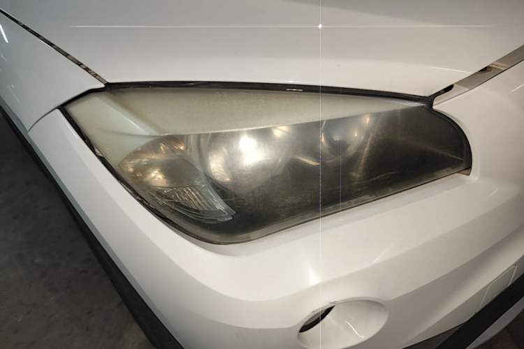 Used BMW X1 2013 sDrive18i Fashion Model Right Front Headlight