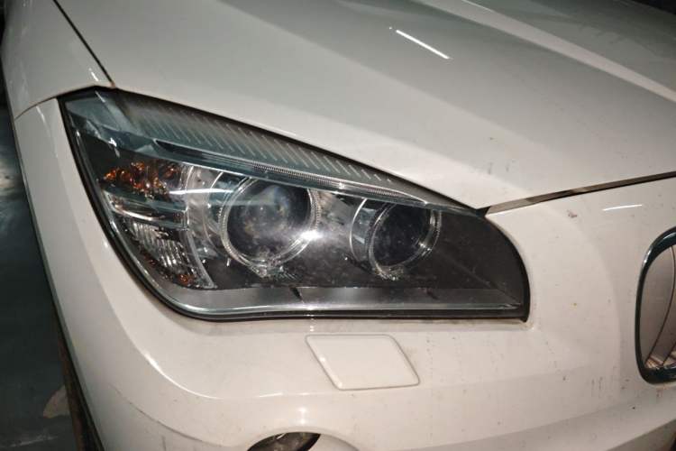 Used BMW X1 2013 xDrive20i X Design Package Right Front Headlight