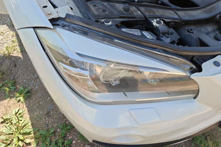 Used BMW X1 2013 sDrive18i Leading Model Right Front Headlight