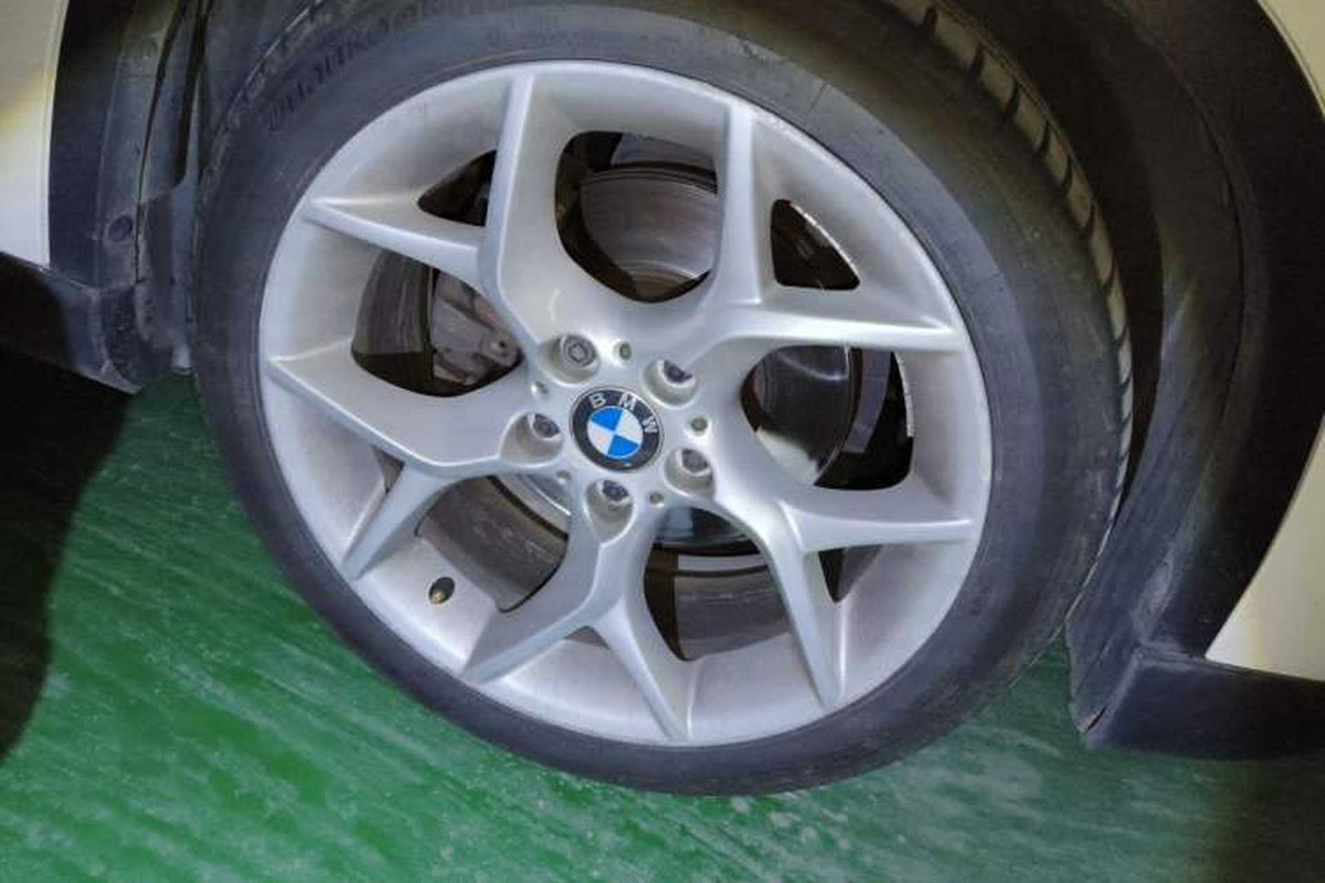 Used BMW X1 2013 xDrive20i X Design Package Right Front Wheel Hub