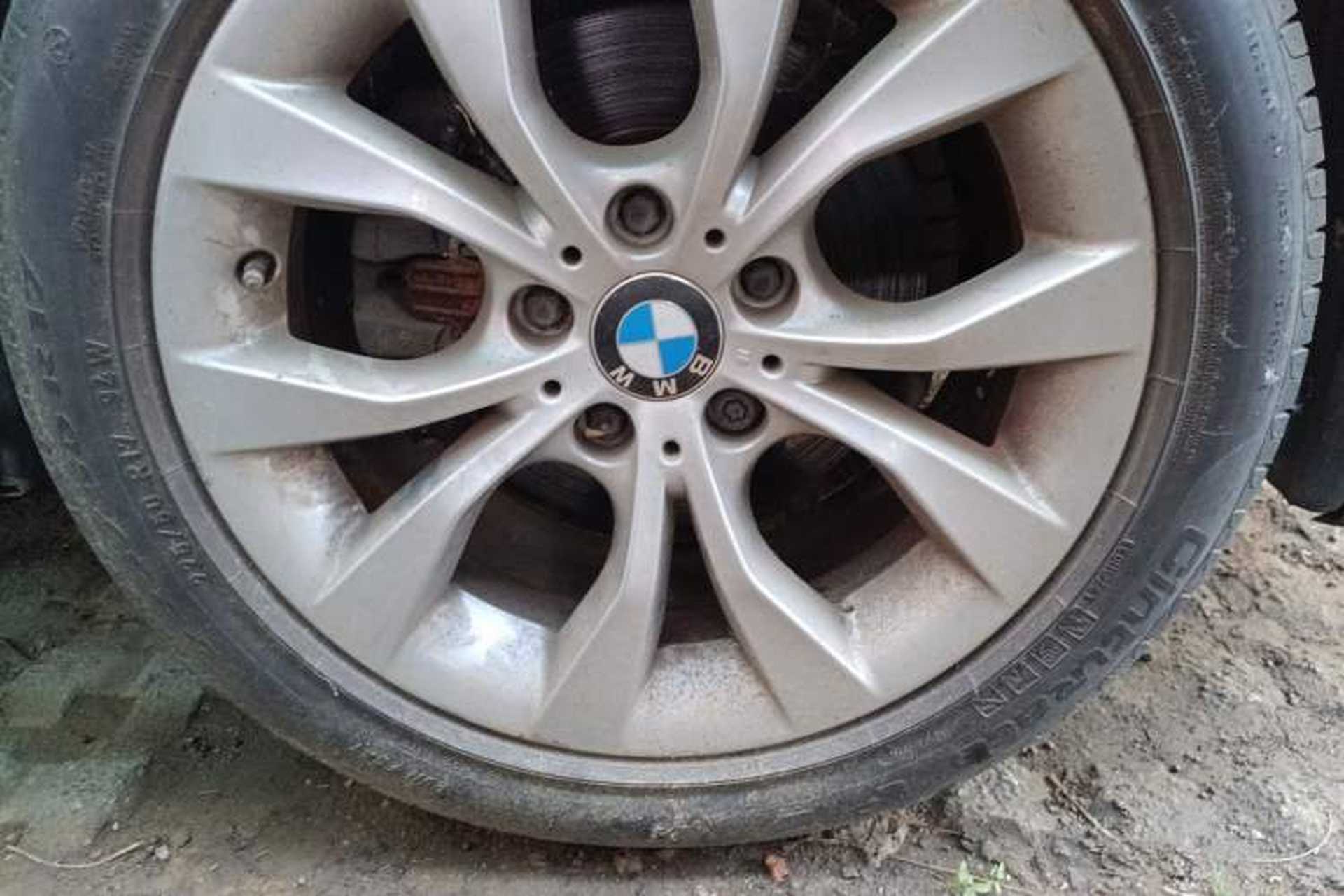Used BMW X1 2013 sDrive18i Fashion Model Right Front Wheel Hub