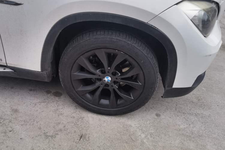 Used BMW X1 2013 sDrive18i Fashion Model Right Front Wheel Hub