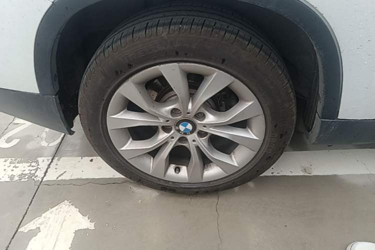 Used BMW X1 2013 sDrive18i Leading Model Right Rear Wheel Hub