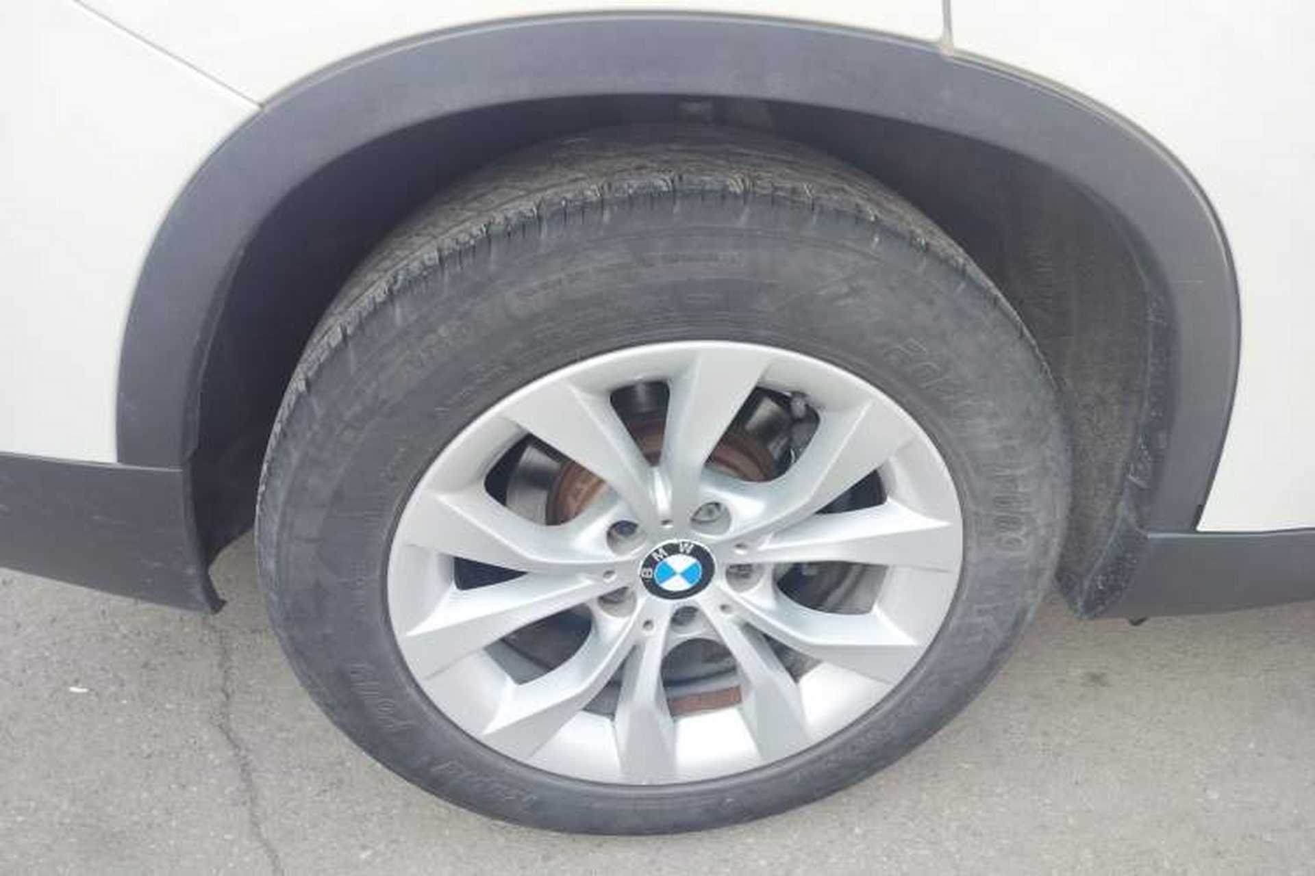 Used BMW X1 2013 sDrive18i Fashion Model Right Rear Wheel Hub