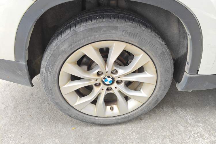 Used BMW X1 2013 sDrive18i Leading Model Right Rear Wheel Hub