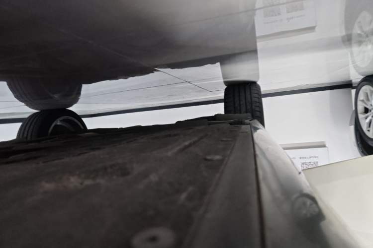 Used BMW X1 2013 sDrive18i Sport Design Package Right Side Sill