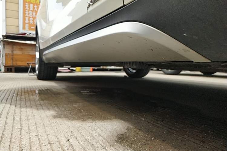 Used BMW X1 2013 xDrive20i X Design Package Right Side Sill