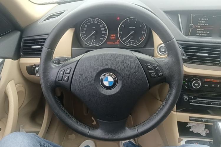 Used BMW X1 2013 sDrive18i Leading Model Steering Wheel